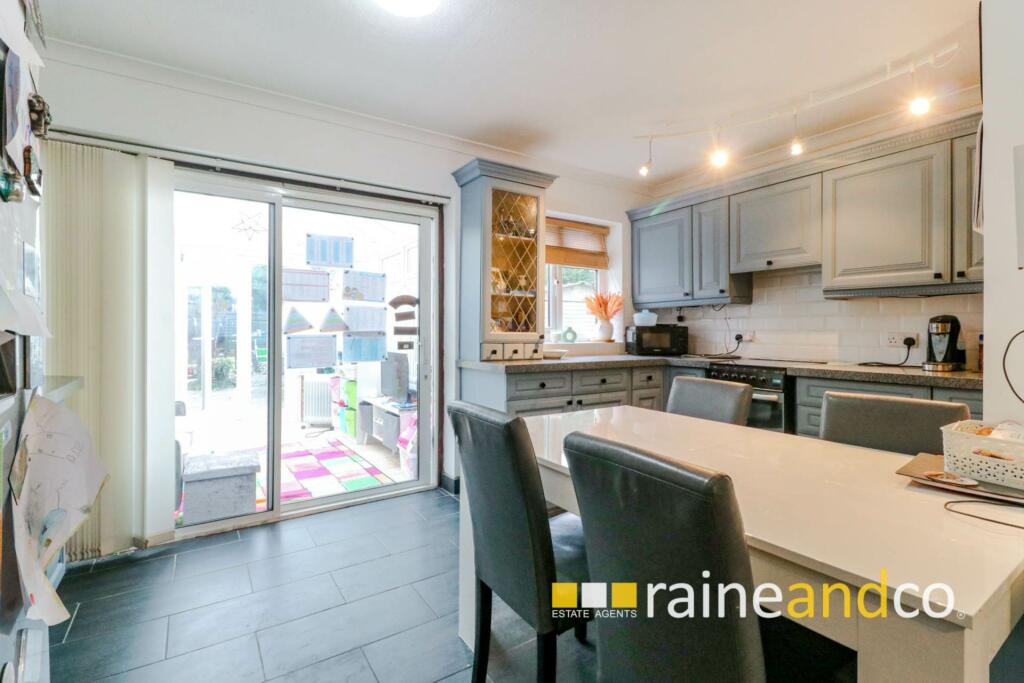 Additional property image - Green Lanes, Hatfield