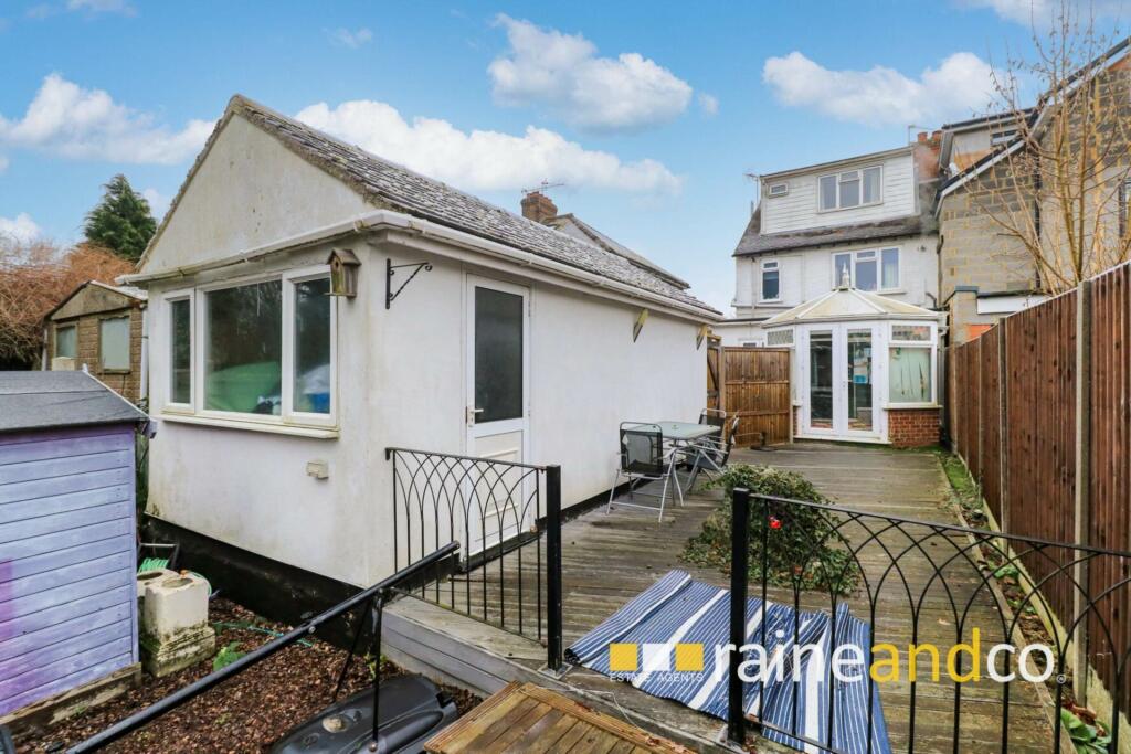 Additional property image - Green Lanes, Hatfield