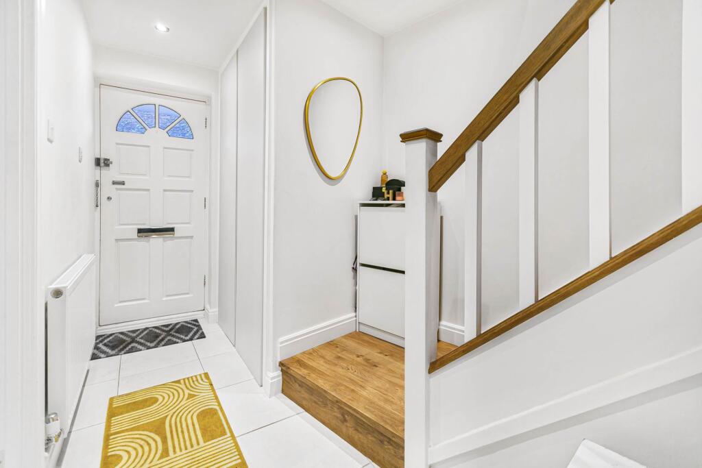 Additional property image - Park Mews, Old Hatfield