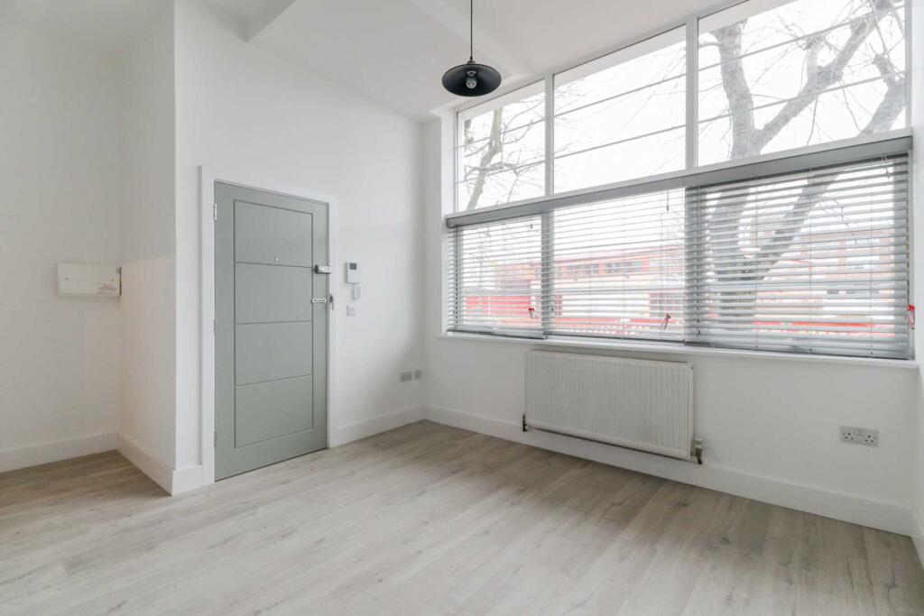 Additional property image - Bridge Road East, Welwyn Garden City