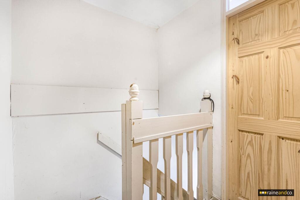Additional property image - Hare Lane, Hatfield