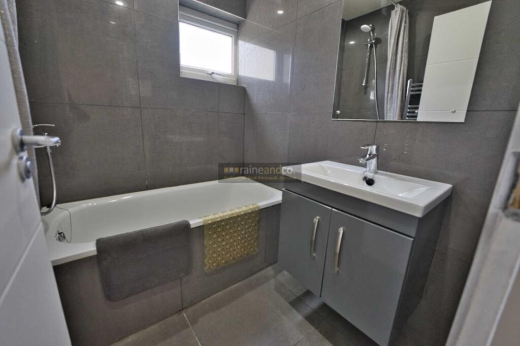 Additional property image - Travellers Lane, Hatfield
