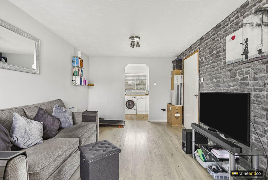 Additional property image - The Minims, Hatfield