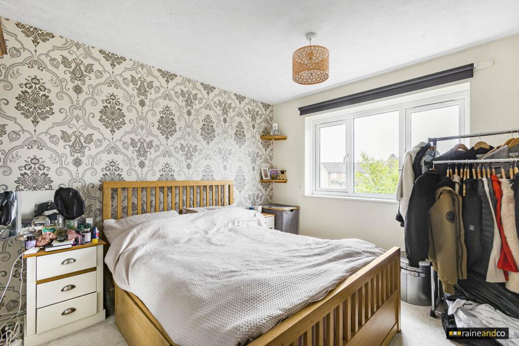 Additional property image - The Minims, Hatfield