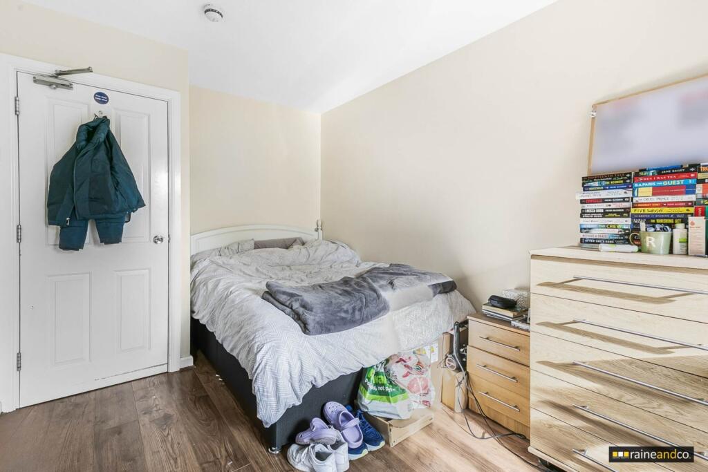 Additional property image - Aviation Avenue, Hatfield