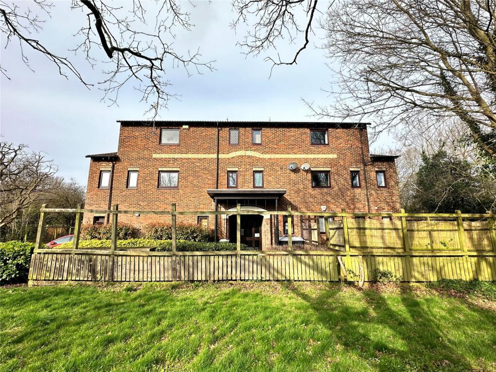1 bedroom apartment for sale in The Gallops, Langdon Hills, Basildon