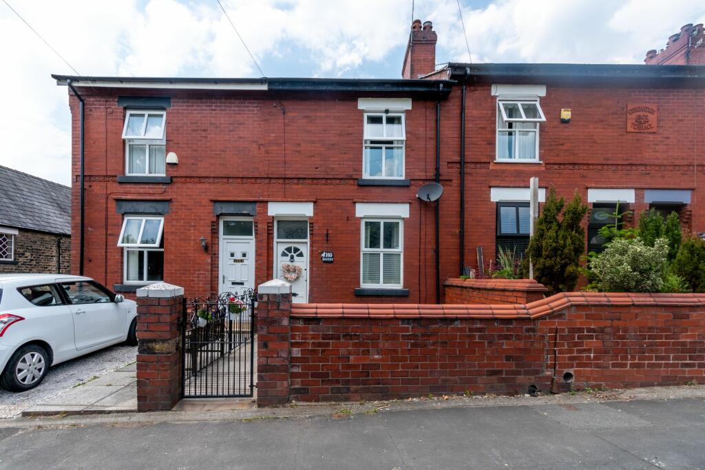 2 bedroom terraced house for sale in Moss Bank Road, St. Helens, WA11