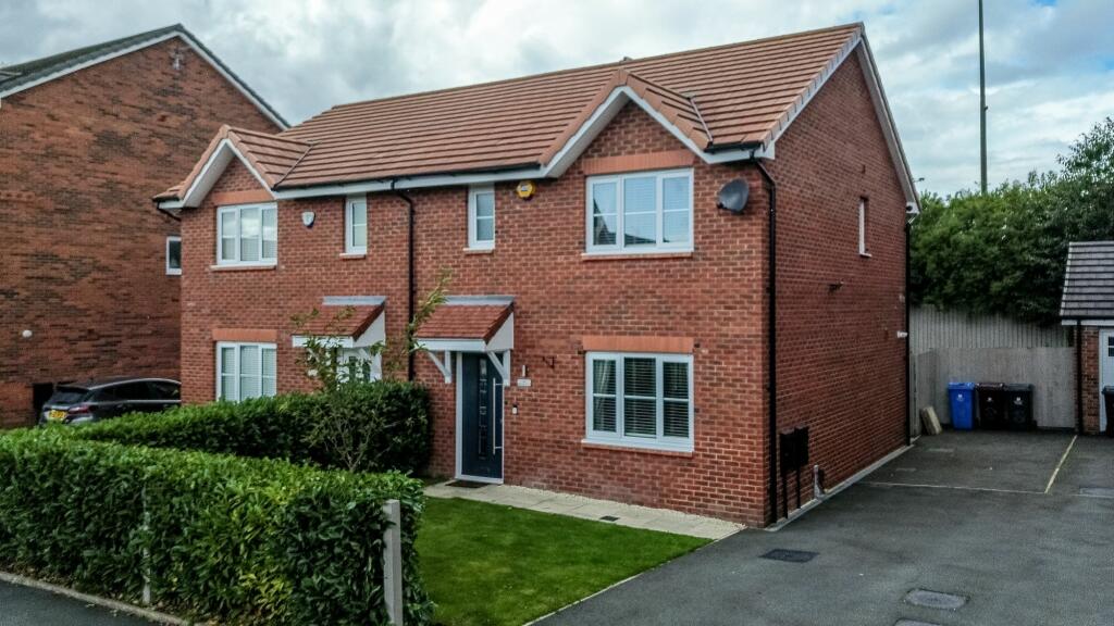 3 bedroom semidetached house for sale in Atherton Drive, Prescot, L35