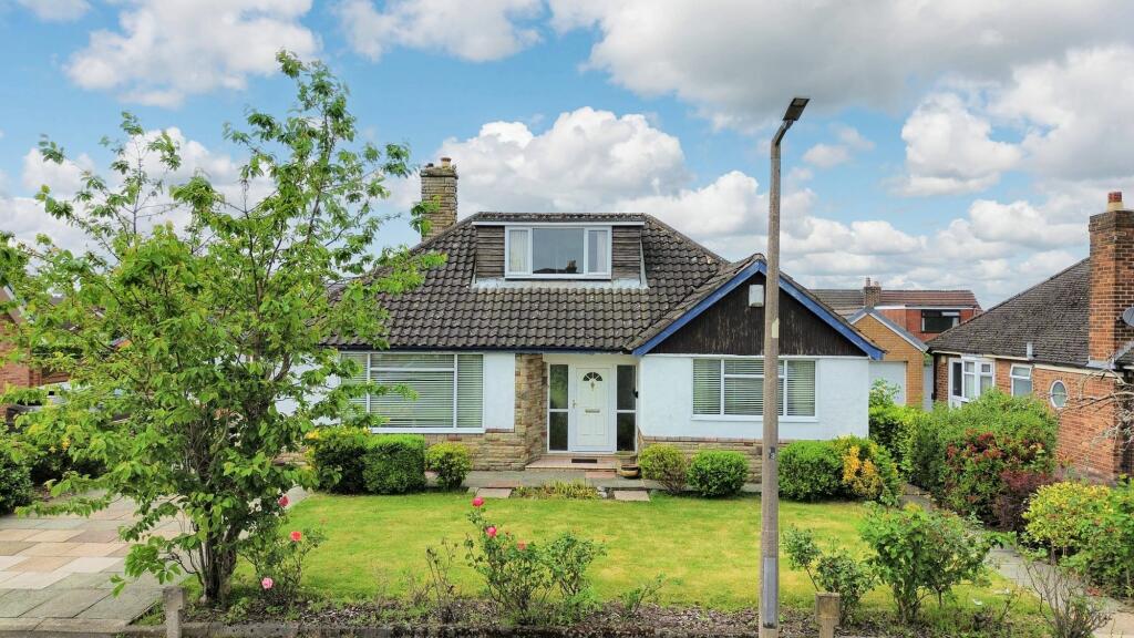 3 bedroom detached bungalow for sale in Walmesley Road, Eccleston, WA10