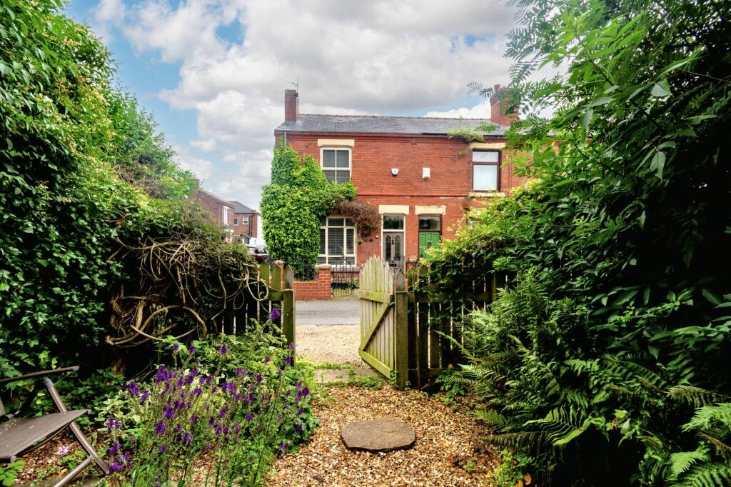 2 bedroom terraced house for sale in Chapel Street, Haydock, WA11