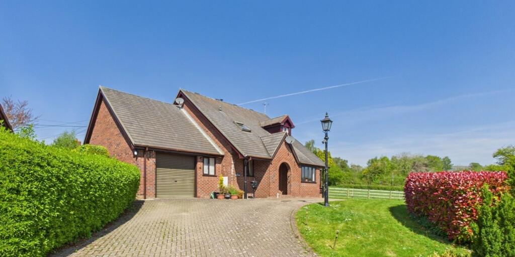 Main image of property: Ty Cwm Hudol, 2 Cae Eglwys, Llansilin, Oswestry