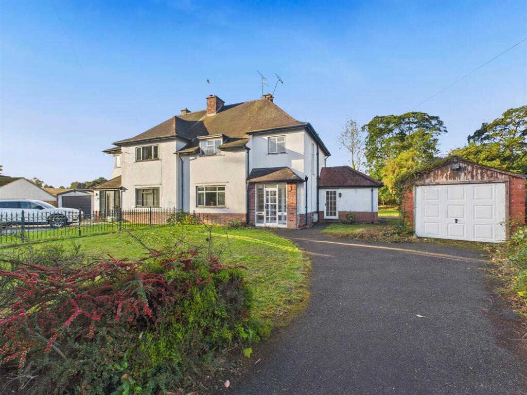 Main image of property: 4 Vicarage Fields, Ruabon, Wrexham