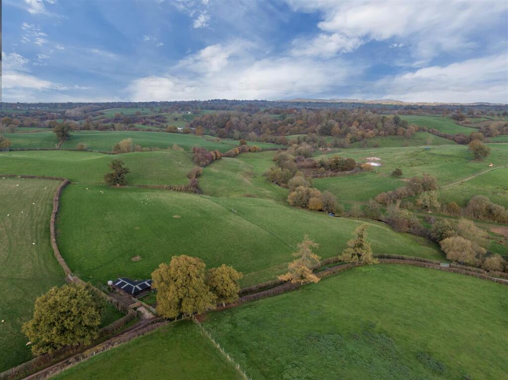 Main image of property: Land and stables at Lower Wych, Malpas, Wrexham. SY14 7JU