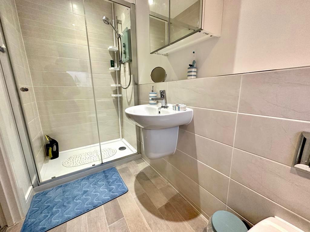 3 bedroom semidetached house for sale in Glaisdale Road, Guisborough