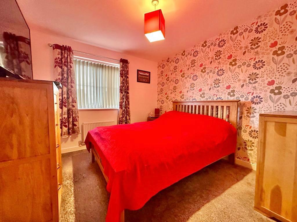 3 bedroom semidetached house for sale in Glaisdale Road, Guisborough