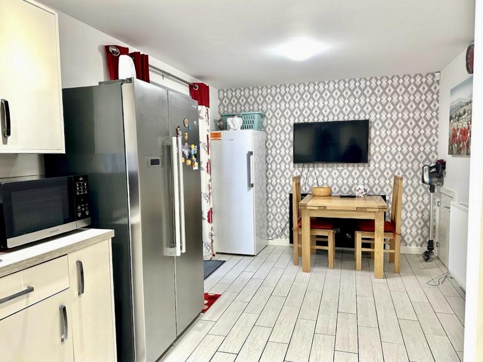 3 bedroom semidetached house for sale in Glaisdale Road, Guisborough