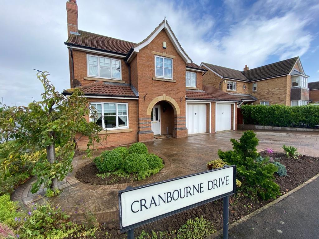 5 bedroom detached house for sale in Cranbourne Drive, Redcar