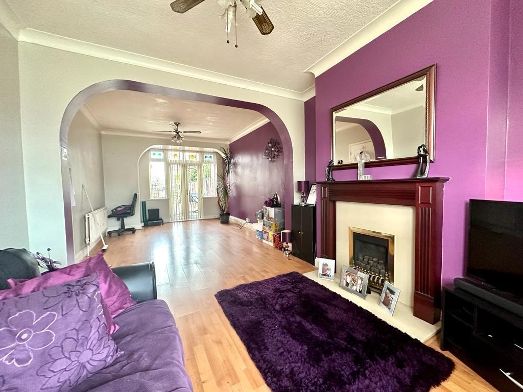 3 bedroom semidetached house for sale in Thames Road, Redcar, North