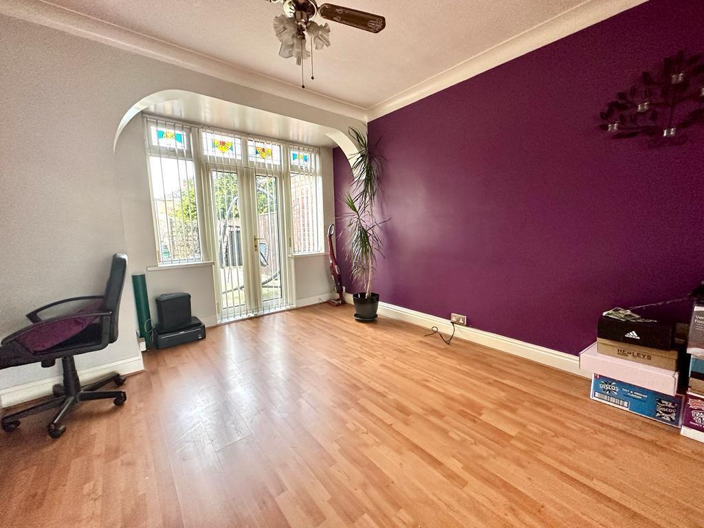 3 bedroom semidetached house for sale in Thames Road, Redcar, North