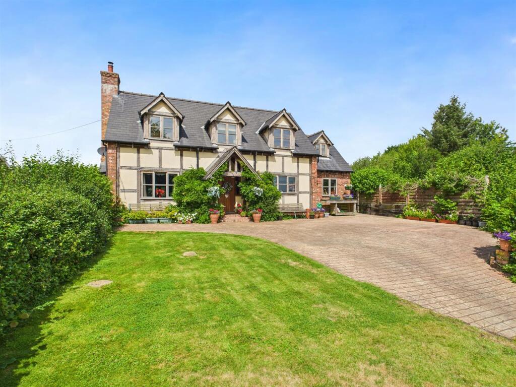 Main image of property: Carno, Caersws
