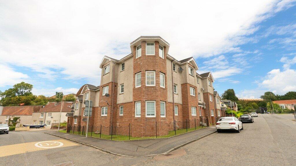 2 bedroom flat for sale in Market Road, Carluke, ML8