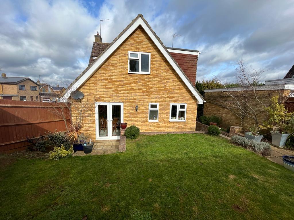 3 bedroom detached house for sale in Glebe Road, Cogenhoe