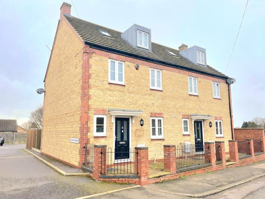 3 bedroom semidetached house for sale in Saffron Road, Higham Ferrers