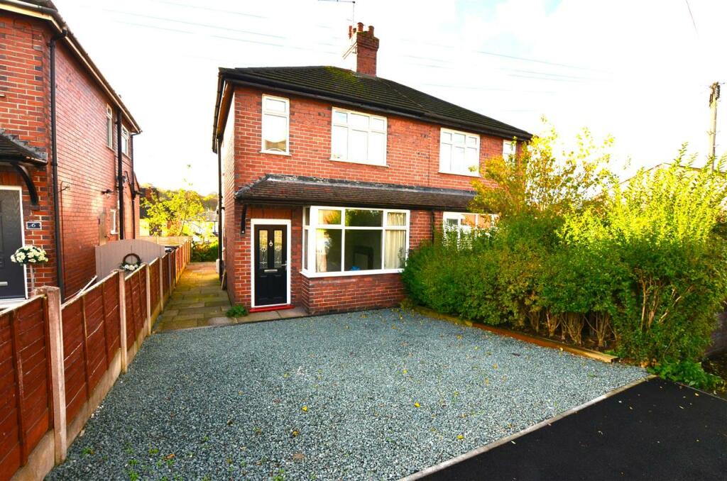 2 bedroom semidetached house for sale in Vicarage Crescent, Newcastle