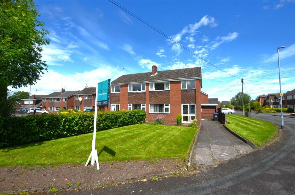 3 bedroom semidetached house for sale in Greenock Close, Westlands