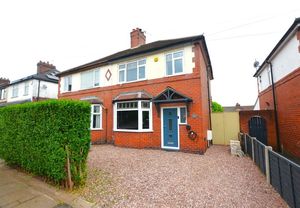 3 bedroom semidetached house for sale in Sackville Street, Basford (S
