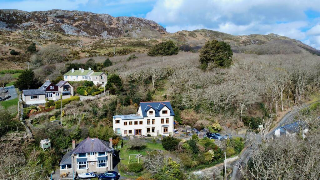 Main image of property: Panorama Road, Barmouth