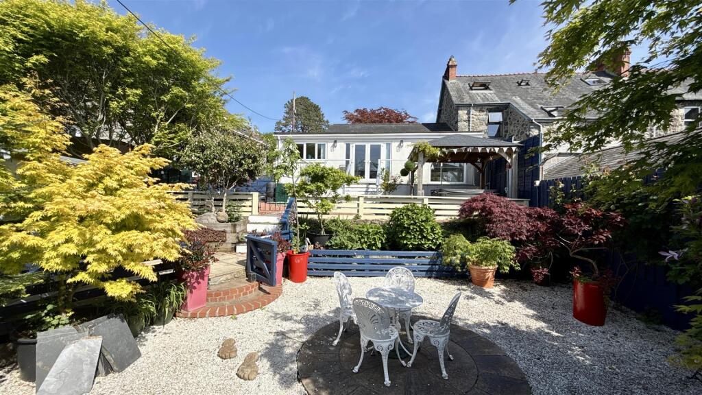 Main image of property: Dyffryn Ardudwy