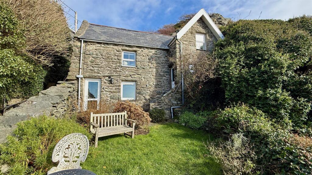 Main image of property: Barmouth