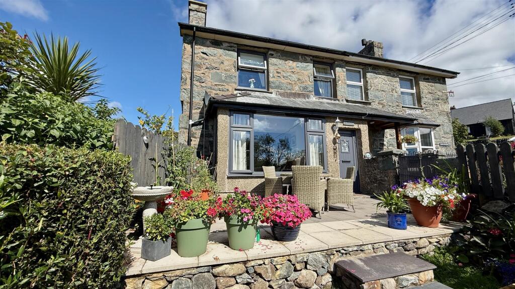 Main image of property: Bryn Ffynnon, Dyffryn Ardudwy