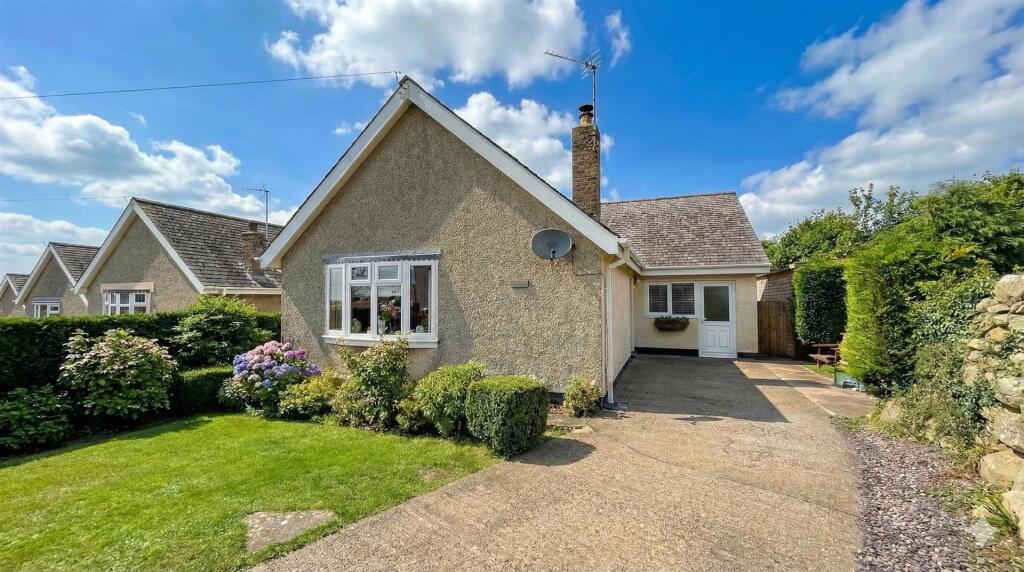 Main image of property: Ffordd Yr Orsaf, Dyffryn Ardudwy