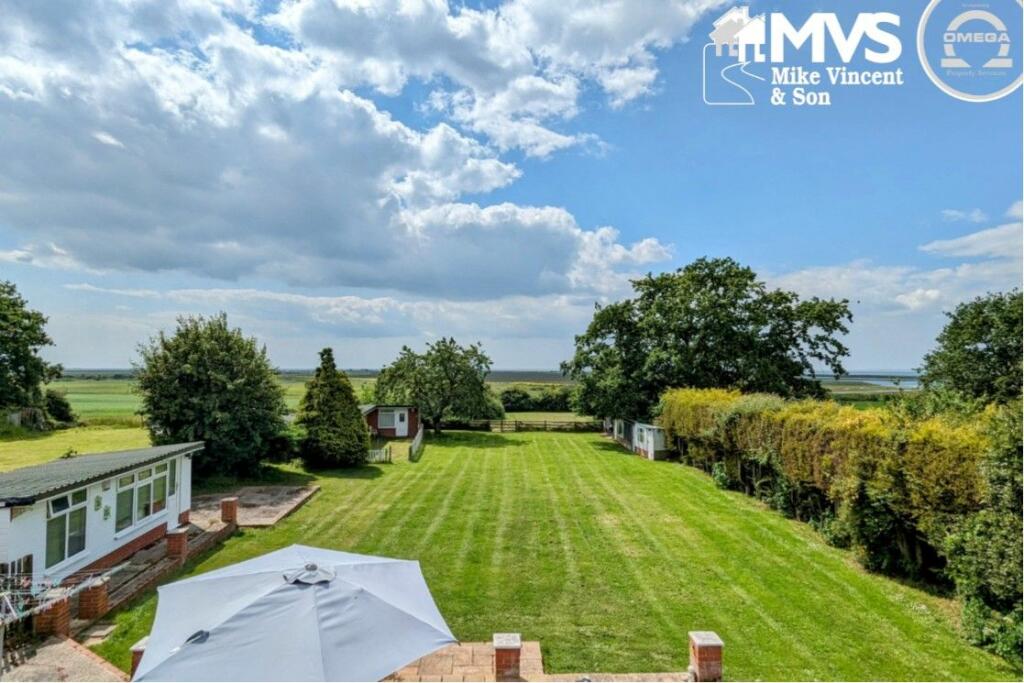 Additional property image - Dumont Avenue, St Osyth Village