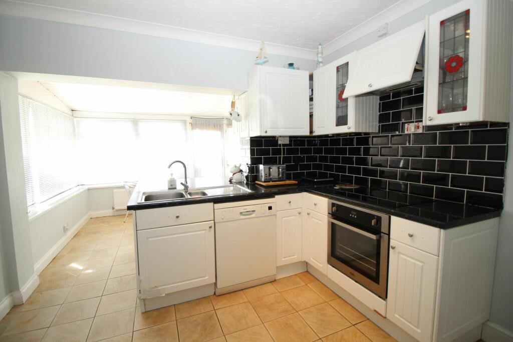 Additional property image - Dumont Avenue, St Osyth Village