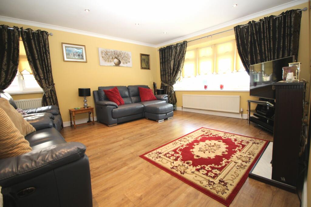 Additional property image - Dumont Avenue, St Osyth Village
