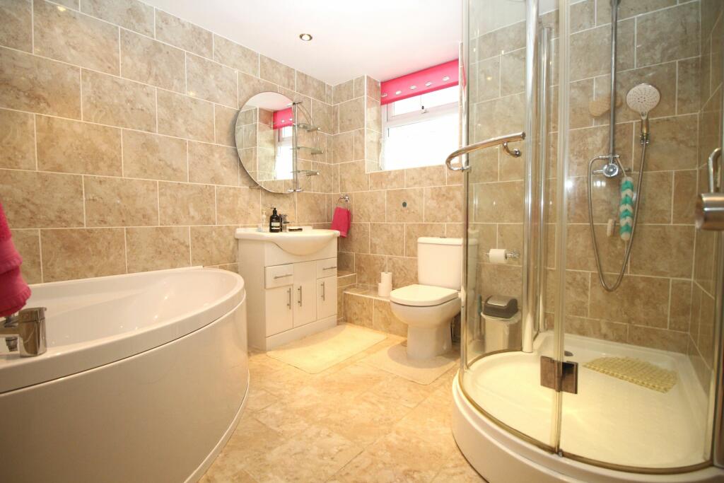Additional property image - Dumont Avenue, St Osyth Village