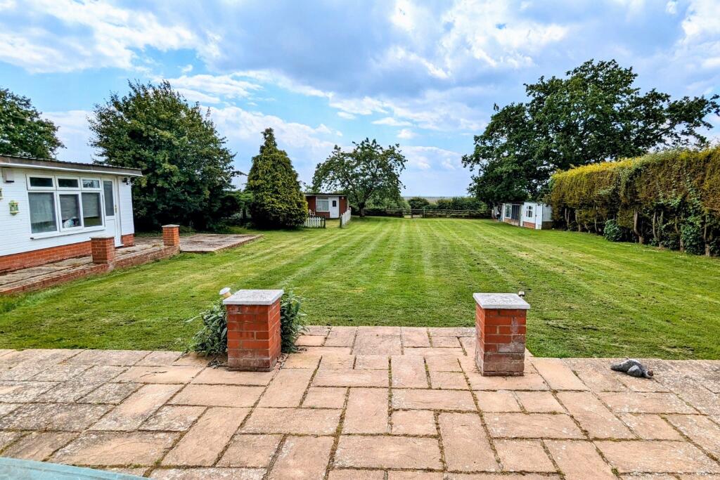 Additional property image - Dumont Avenue, St Osyth Village