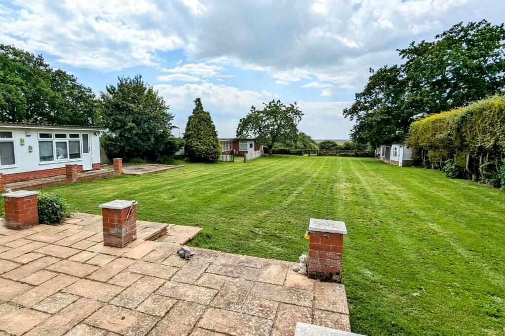 Additional property image - Dumont Avenue, St Osyth Village