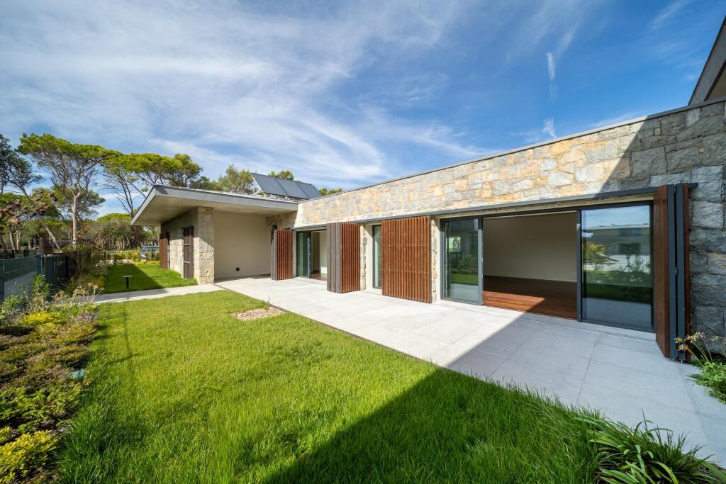 Main image of property: Lisbon, Cascais