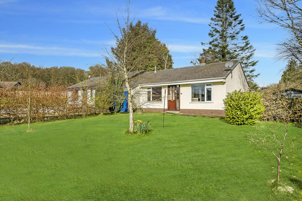 2 bedroom semidetached bungalow for sale in 6 Jefferson Garth