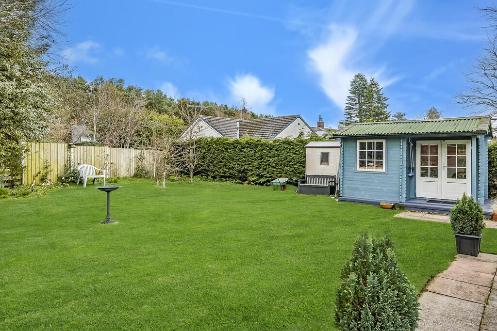 2 bedroom semidetached bungalow for sale in 6 Jefferson Garth