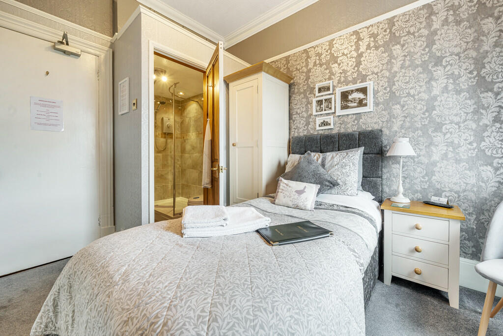 Additional property image - 4 Portland Place, Penrith, Cumbria, CA11 7QN