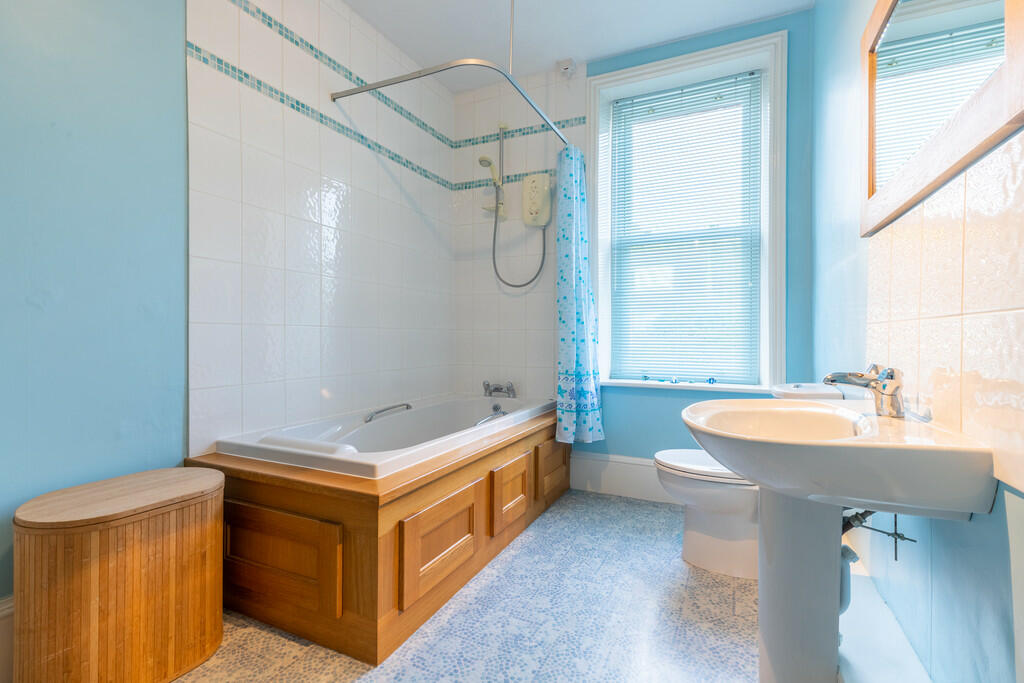 Additional property image - 37 Lowther Street, Penrith, Cumbria, CA11 7UQ