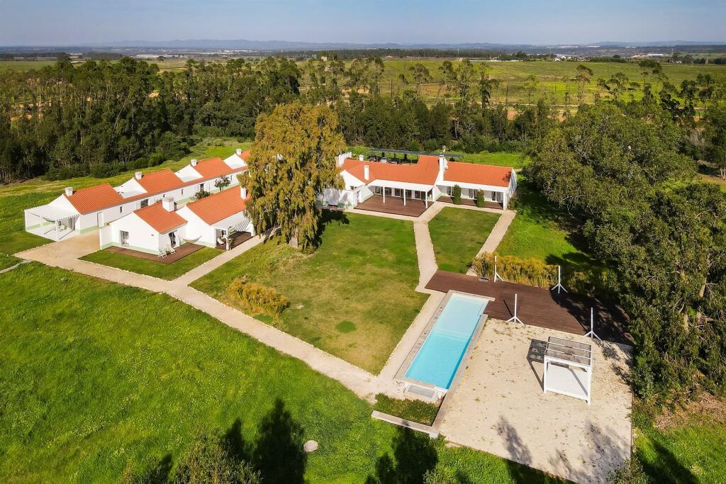 11 bedroom farm house for sale in Baixo Alentejo, Odemira, Portugal
