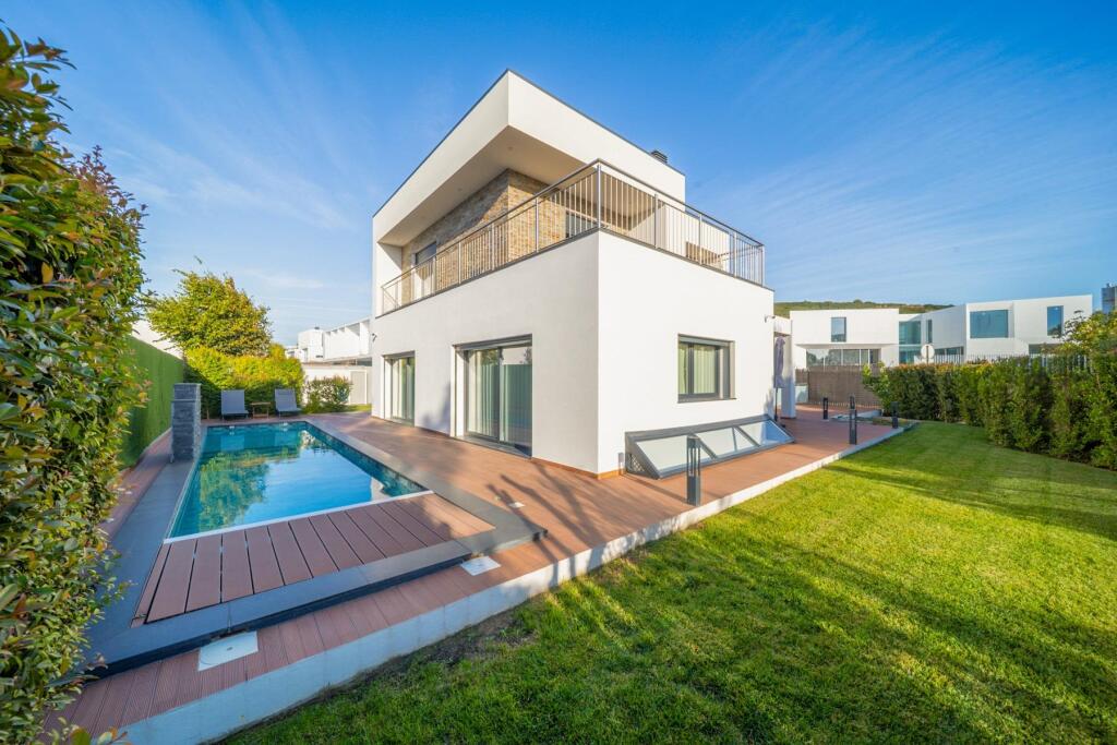 Main image of property: Lisbon, Oeiras