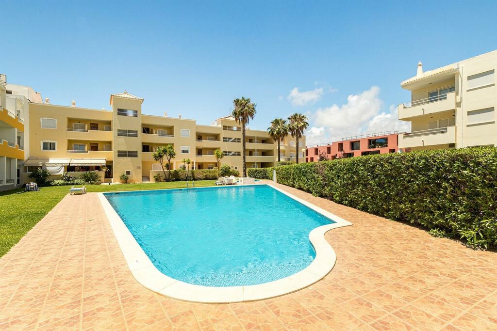 3 bedroom apartment for sale in Algarve, Vilamoura, Portugal