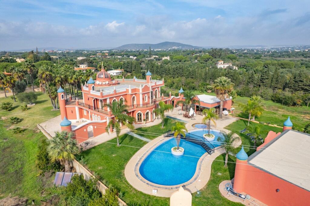 Main image of property: Algarve, Quarteira